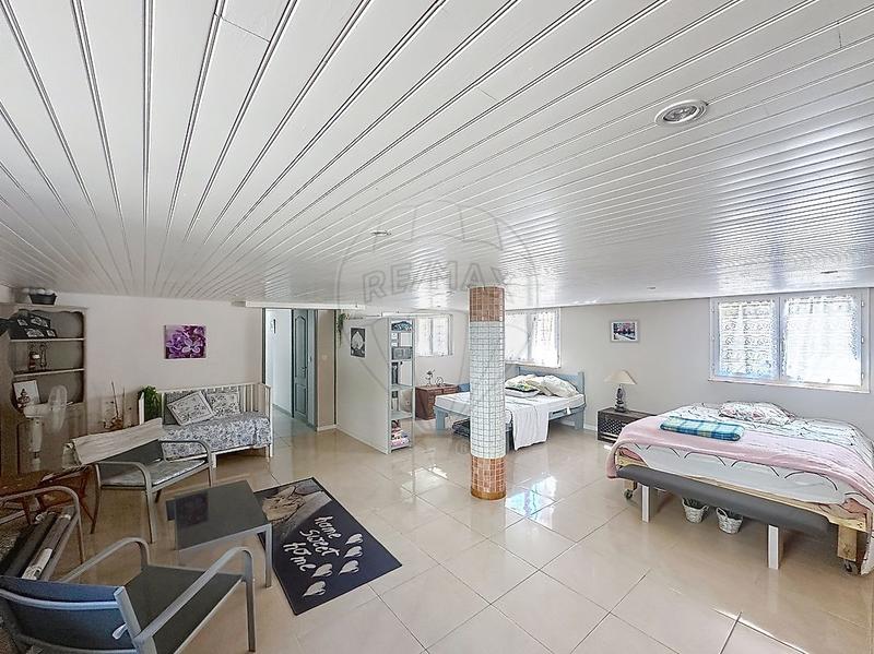 Maison - 171 m² - 7 pièces