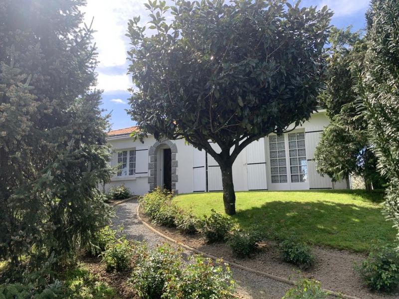 Maison - 97 m² - 5 pièces