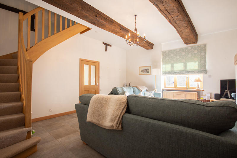 Maison - 92 m² - 5 pièces