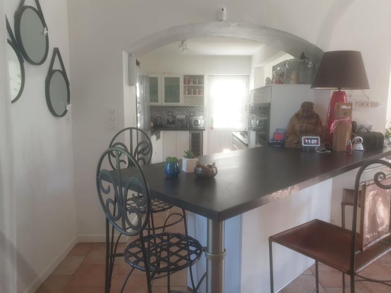 Maison - 201 m² - 7 pièces