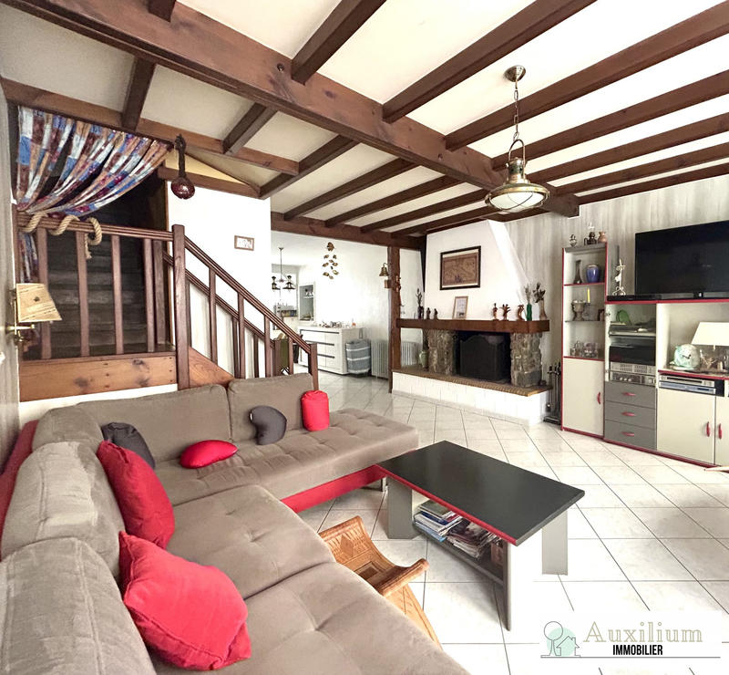 Maison ancienne - 180 m² - 5 pièces