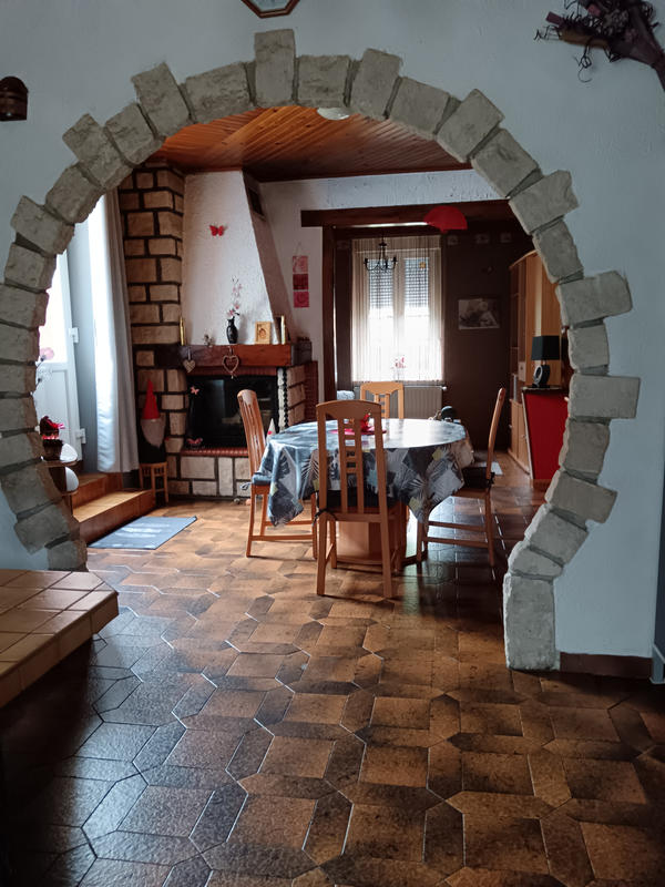 Maison de village - 90 m² - 4 pièces