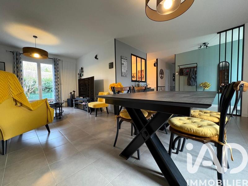 Maison - 110 m² - 6 pièces