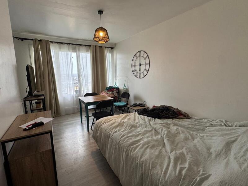 Studio - 30 m² - 1 pièce