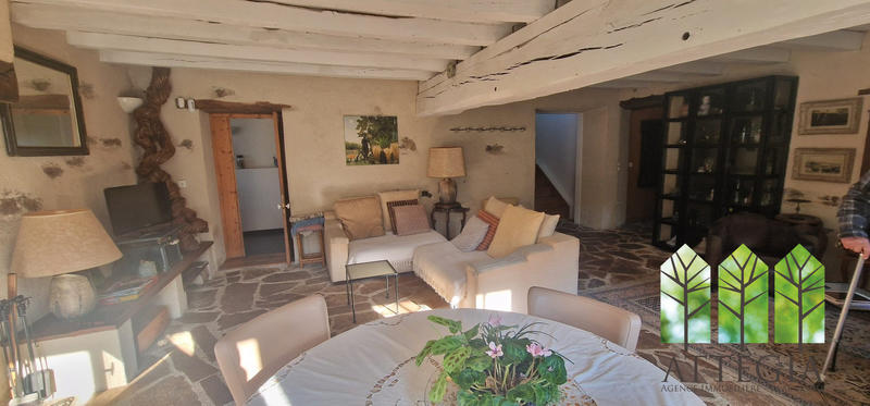 Maison - 180 m² - 6 pièces