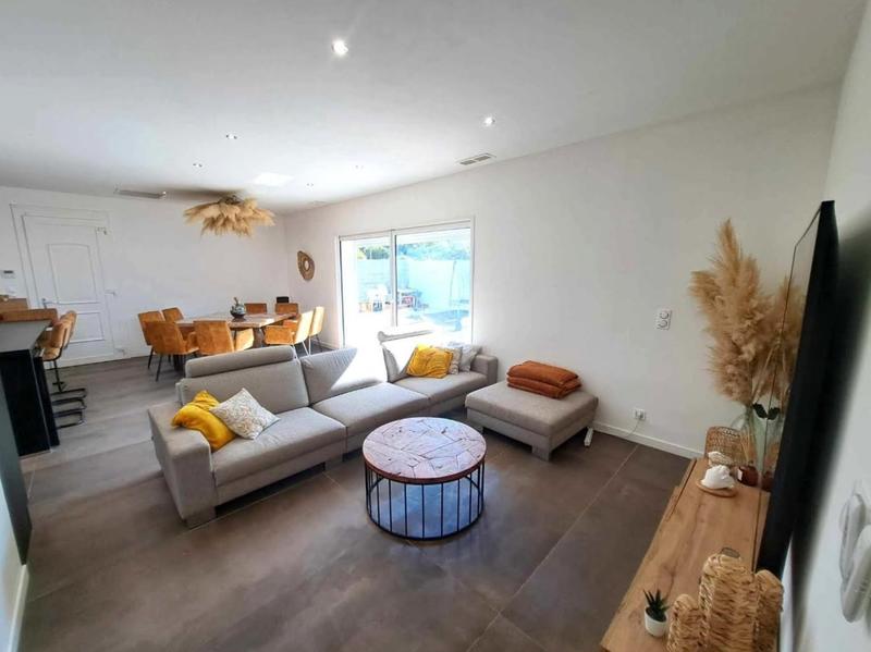 Maison - 110 m² - 4 pièces