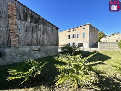 Maison - 160 m² - 5 pièces