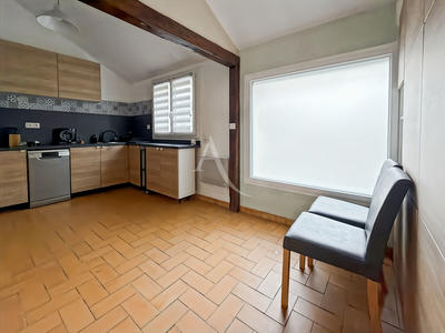 Maison - 81 m² - 5 pièces