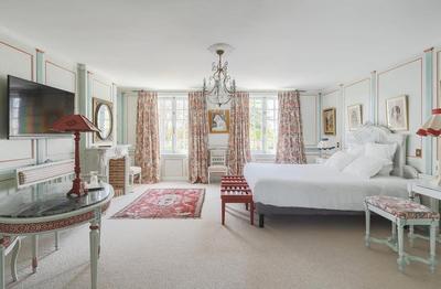 Maison - 550 m² - 14 pièces