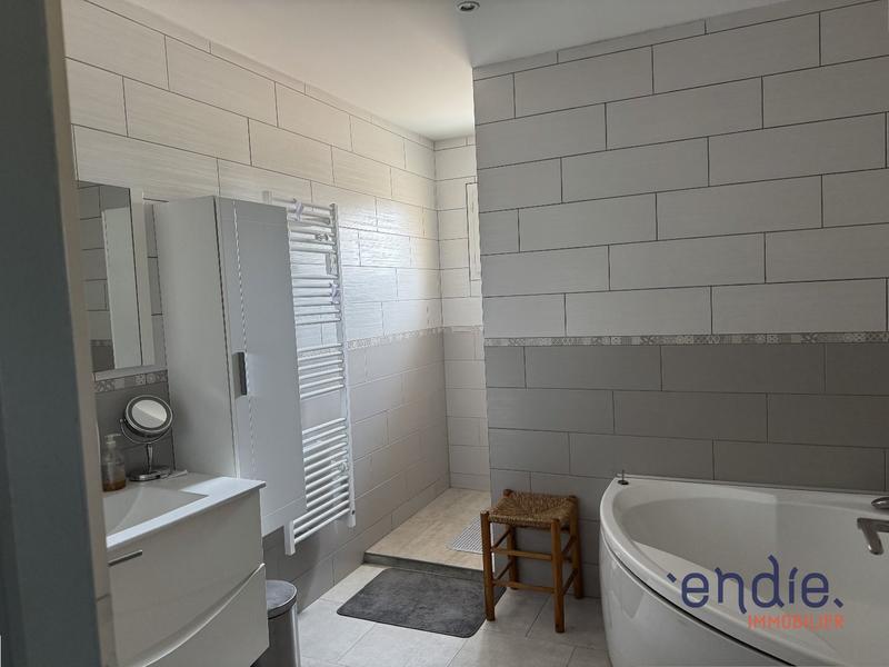 Maison - 155 m² - 6 pièces