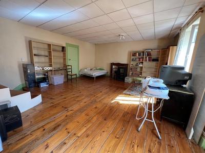 Maison - 467 m² - 15 pièces