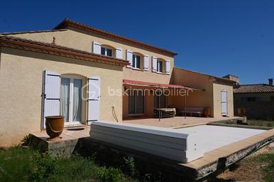 Maison - 210 m² - 7 pièces