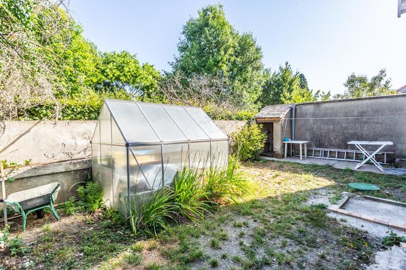 Maison - 111 m² - 6 pièces