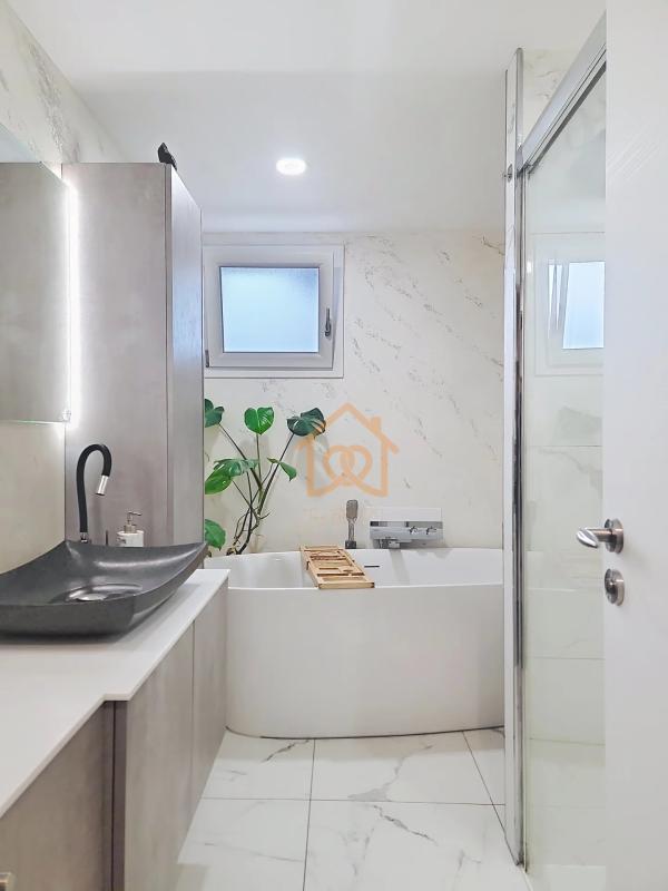 Appartement - 132 m² - 4 pièces