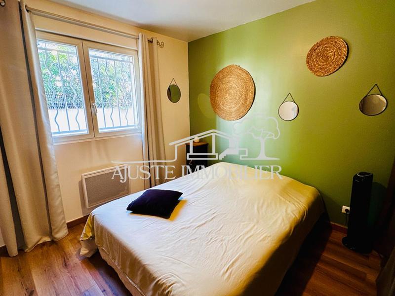 Local d'activité / Entrepôt - 300 m² - 7 pièces