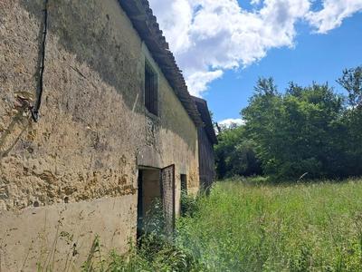 Maison - 250 m² - 4 pièces