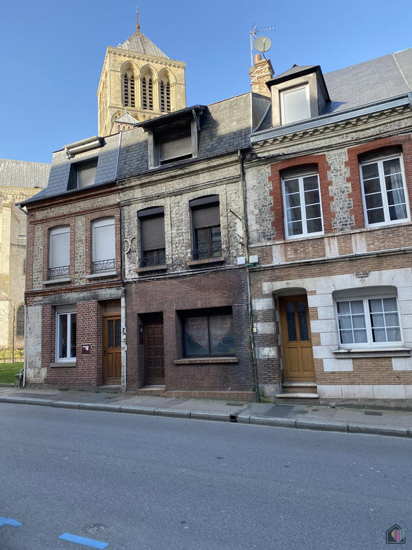 Maison - 104 m² - 5 pièces