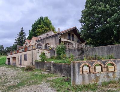 Maison - 214 m² - 10 pièces