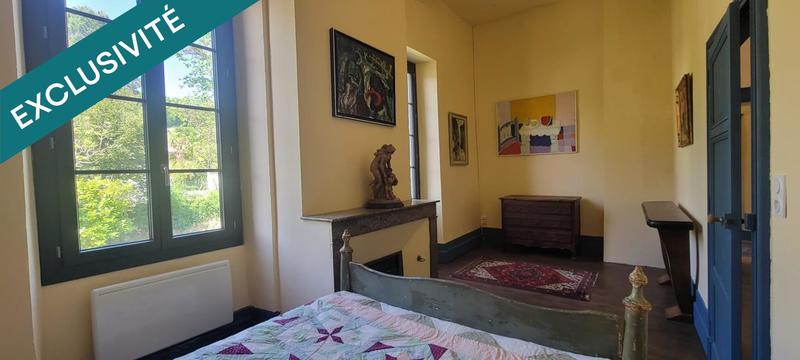 Maison - 385 m² - 13 pièces