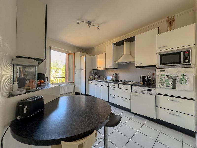 Appartement - 83 m² - 3 pièces