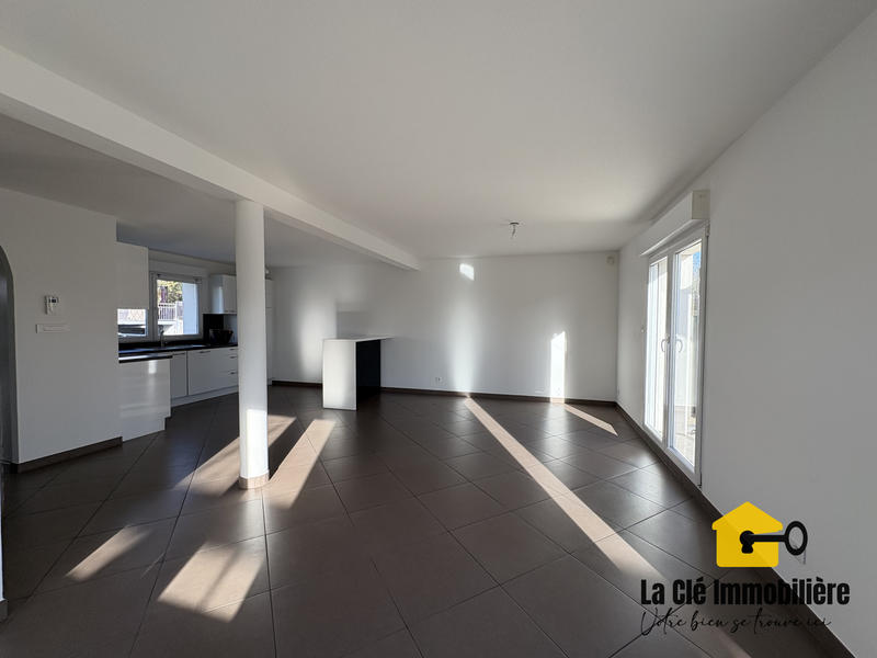 Maison - 92 m² - 5 pièces
