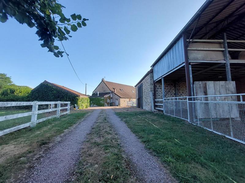 Maison - 260 m² - 11 pièces