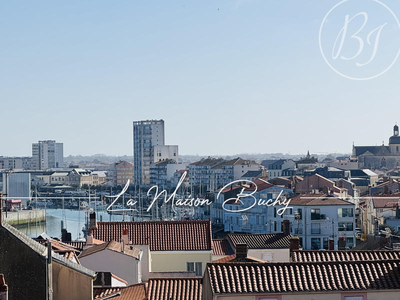 Maison - 295 m² - 11 pièces