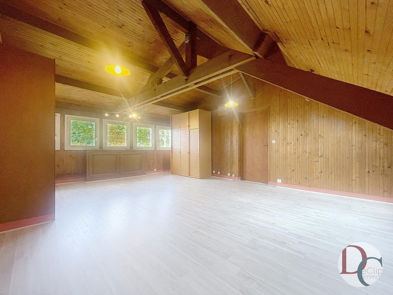 Maison - 149 m² - 7 pièces