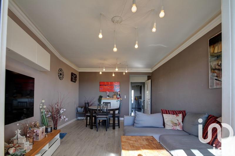 Appartement - 80 m² - 4 pièces