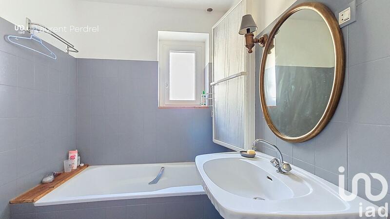 Maison - 251 m² - 10 pièces