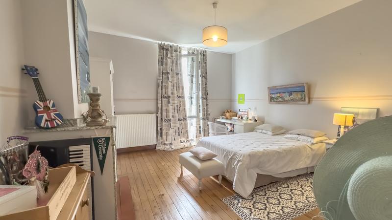 Maison de maîtres - 325 m² - 8 pièces