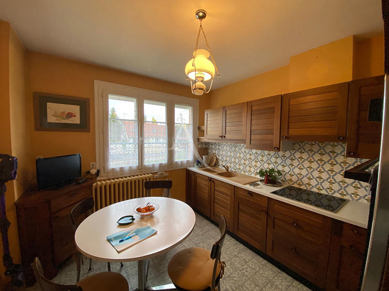 Maison - 107 m² - 6 pièces