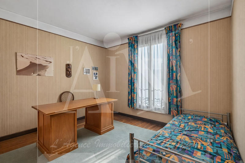 Maison - 148 m² - 7 pièces