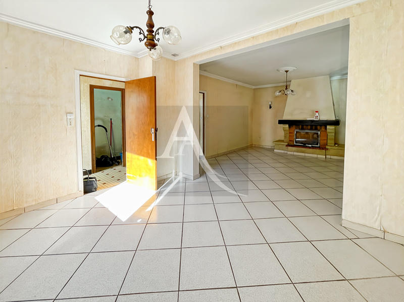 Maison - 83 m² - 5 pièces