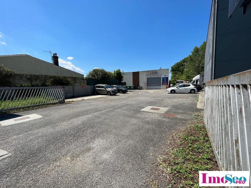 Local d'activité / Entrepôt - 1 000 m²