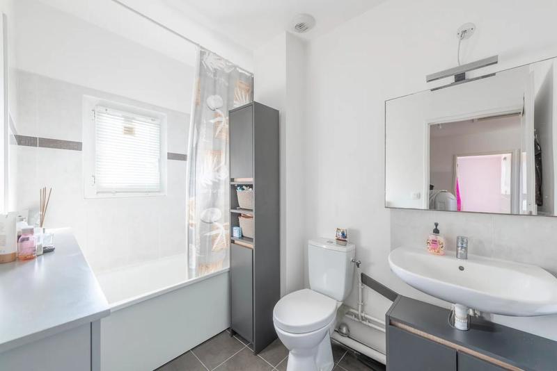 Maison - 108 m² - 5 pièces