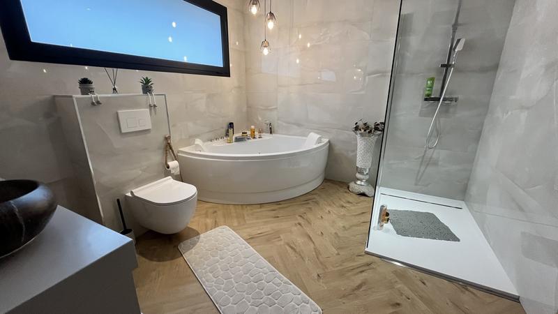 Villa - 210 m² - 8 pièces