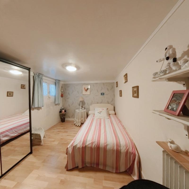 Maison - 90 m² - 5 pièces