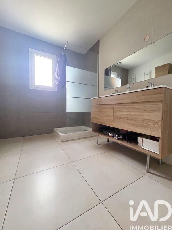 Maison - 102 m² - 5 pièces