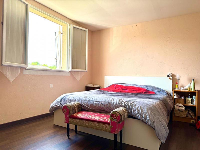 Maison - 220 m² - 9 pièces