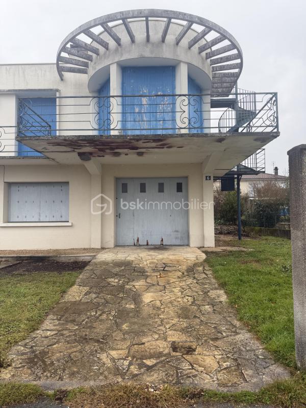 Maison - 194 m² - 9 pièces