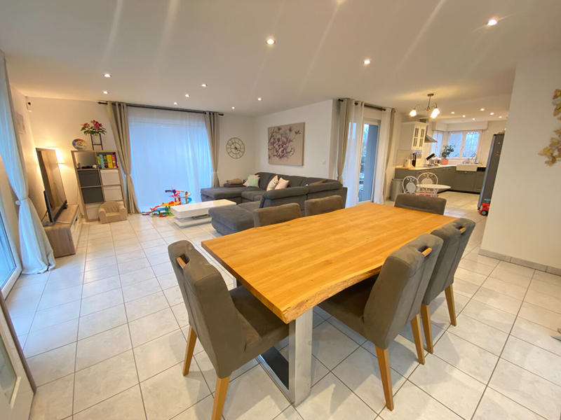 Maison - 181 m² - 5 pièces