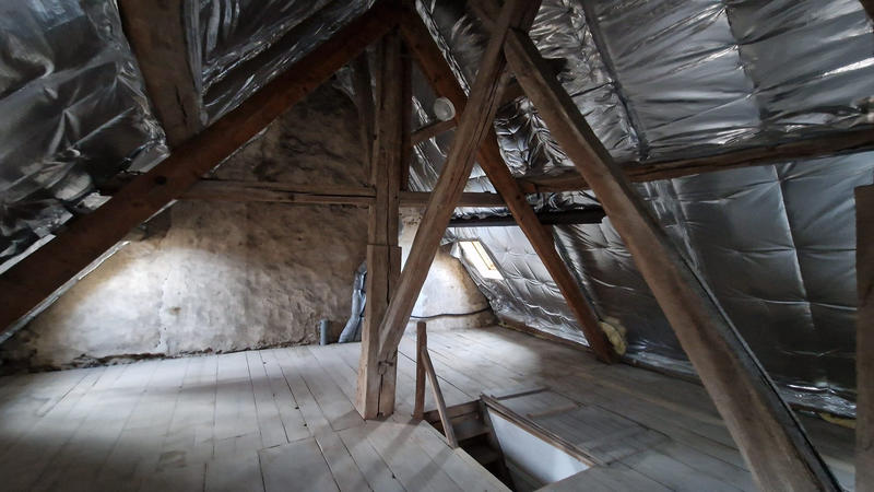 Maison - 250 m² - 10 pièces