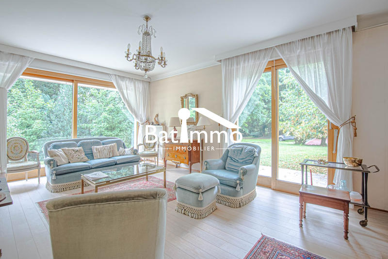 Maison traditionnelle - 134 m² - 6 pièces