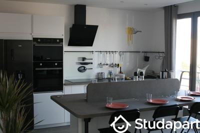 Chambre - 14 m² - 1 pièce