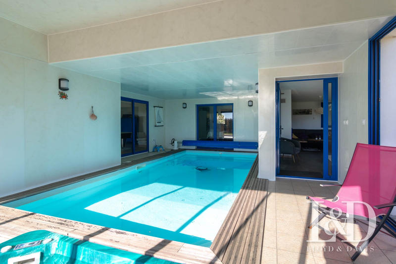 Maison contemporaine - 204 m² - 6 pièces