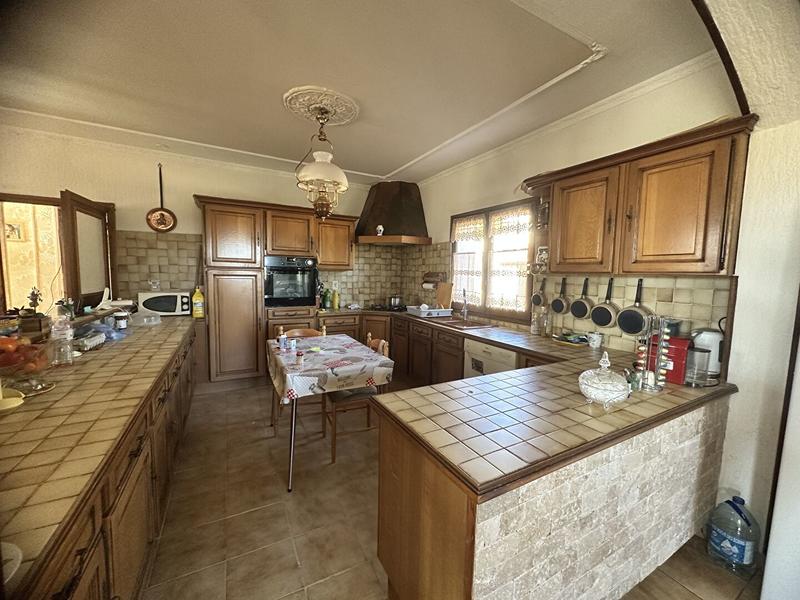 Villa - 206 m² - 6 pièces