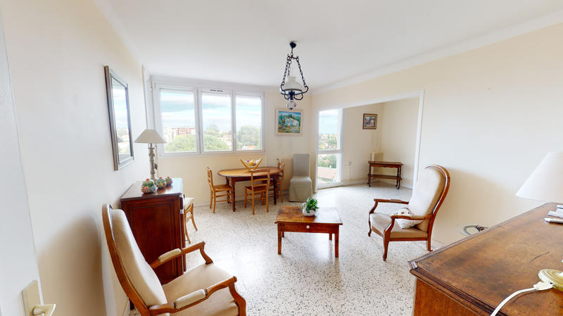 Appartement - 72 m² - 3 pièces