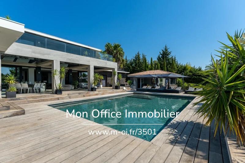 Villa - 465 m² - 12 pièces