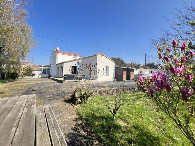 Maison - 141 m² - 6 pièces